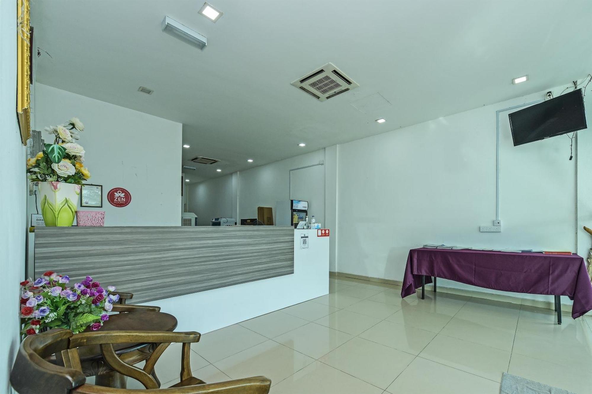 Oyo 275 Senyum Inn Pantai Cenang  Exteriör bild