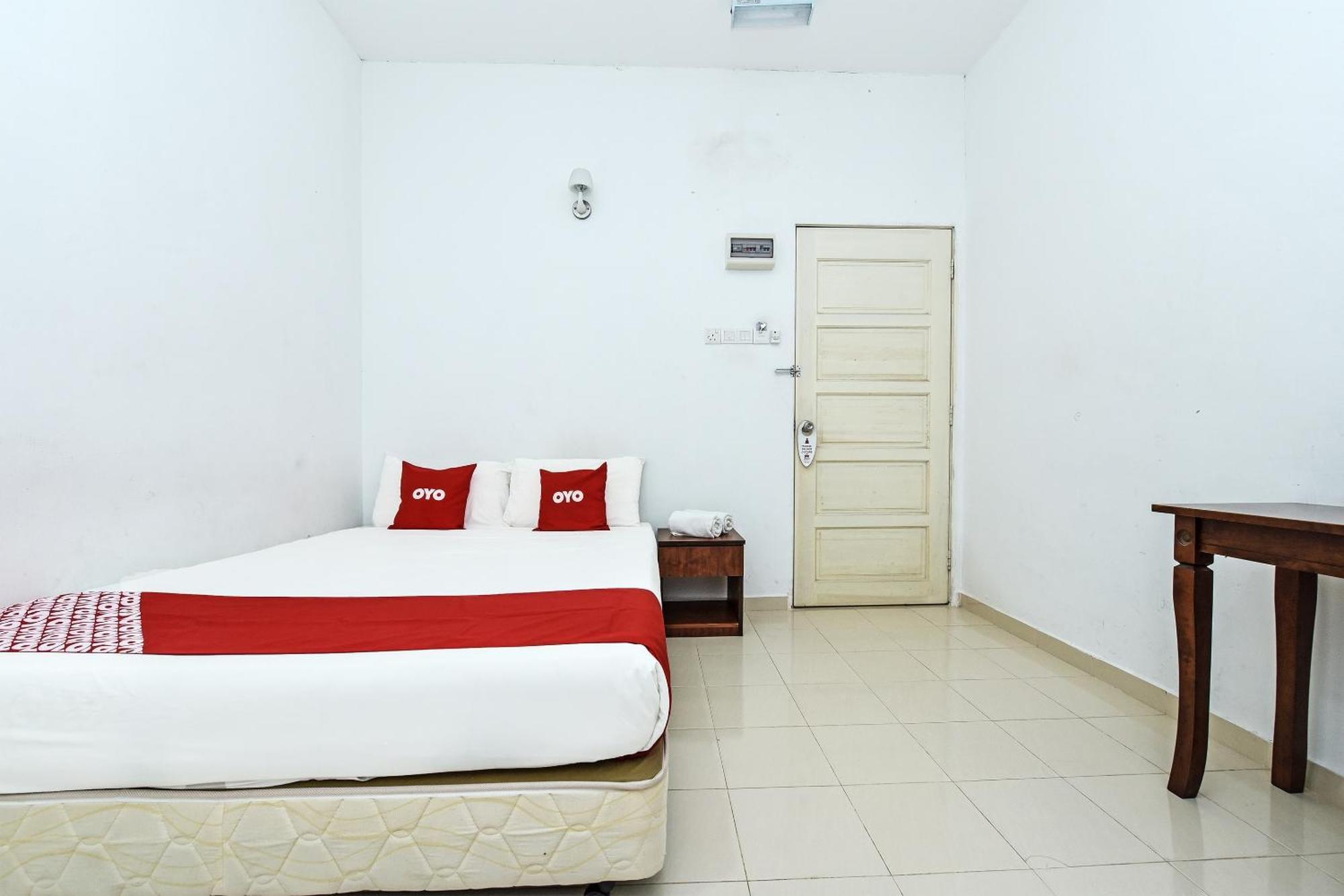 Oyo 275 Senyum Inn Pantai Cenang  Exteriör bild