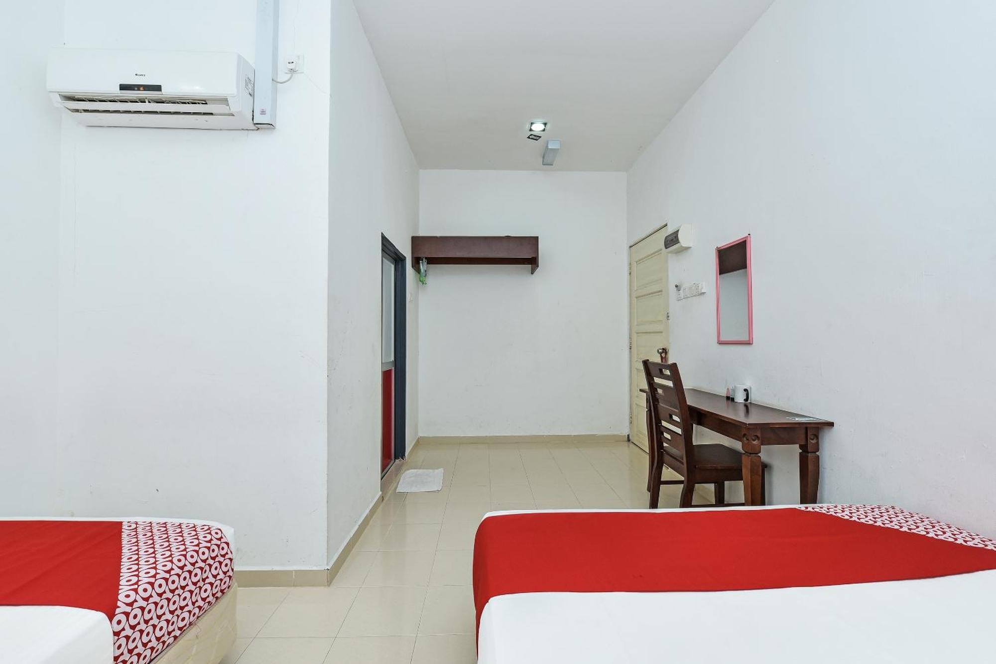 Oyo 275 Senyum Inn Pantai Cenang  Exteriör bild